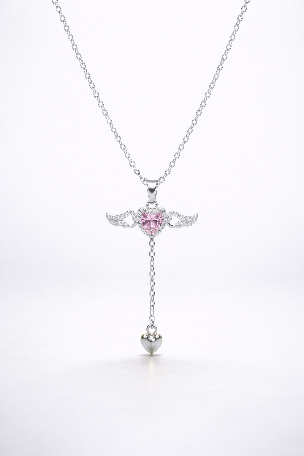 A Cupid´s Love Necklace with movable wings