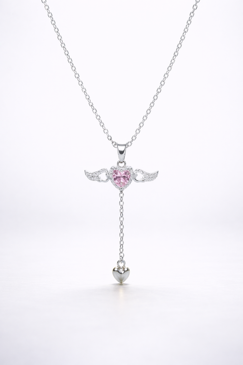 A Cupid´s Love Necklace with movable wings